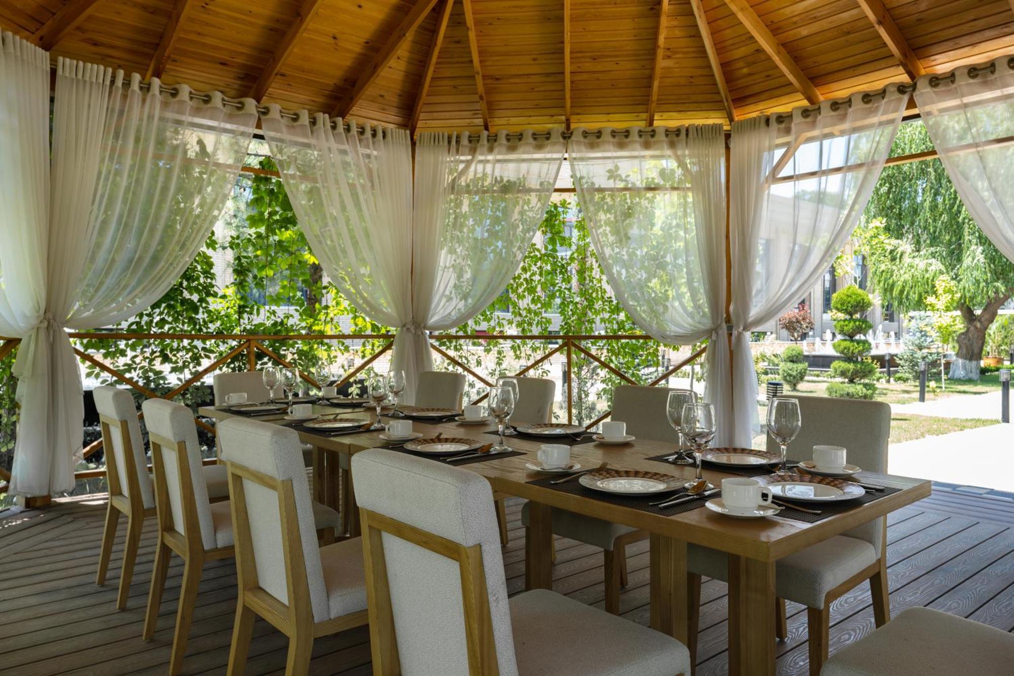 Moevenpick Samarkand Exterior foto